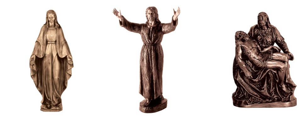 Tre statue funerarie in bronzo: una Madonna, un Cristo a braccia aperte e una Pietà